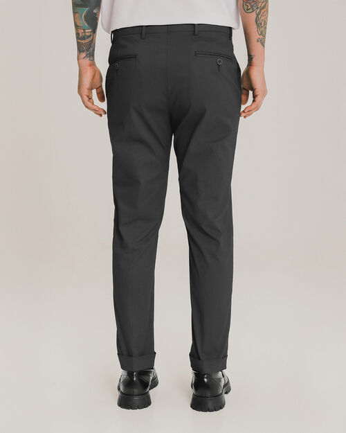 Pantalón Fit Slim Negro